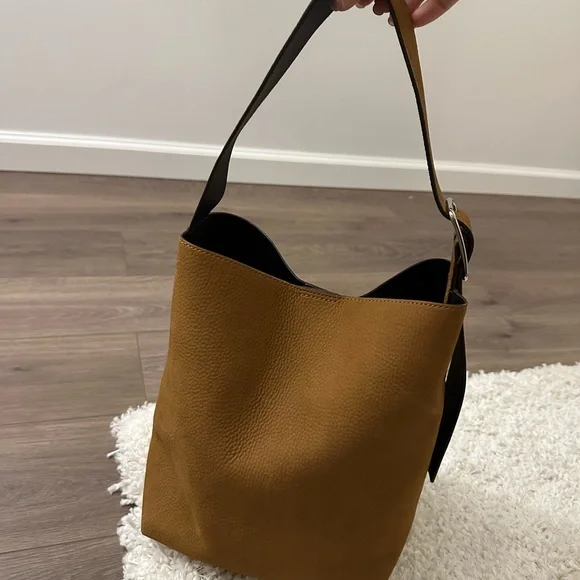 Theory Tan Leather Tote Bag - Picture 2 of 8